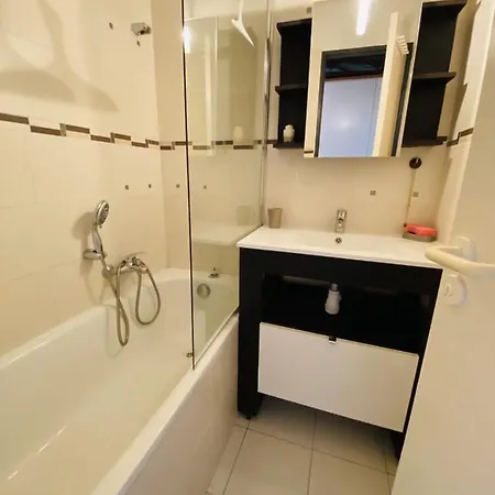 Cap Esterel - 2 Pieces - Belle Terrasse Plein Sud - Piscines Et Parking Inclus